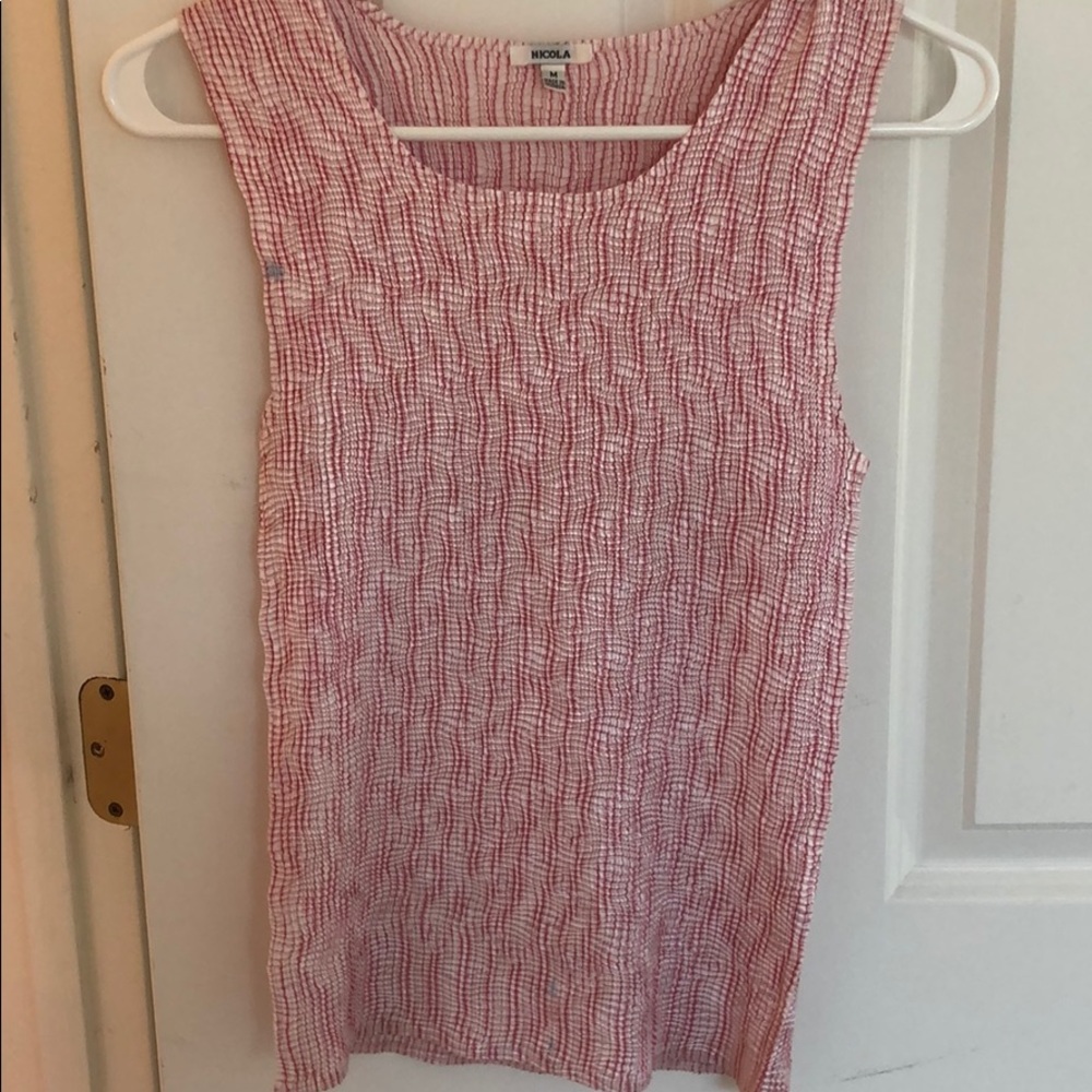 Pink stretchy tank top